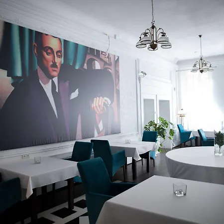 شقة فندقية Matejki 8 4*