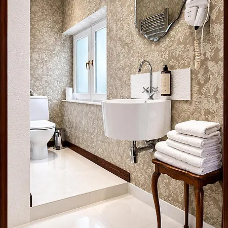Matejki 8 Aparthotel 4*