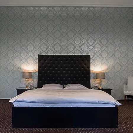 Aparthotel Matejki 8 4*