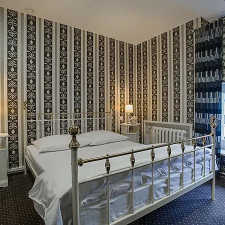 Aparthotel Matejki 8