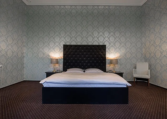 Matejki 8 4* שצ'צ'ין