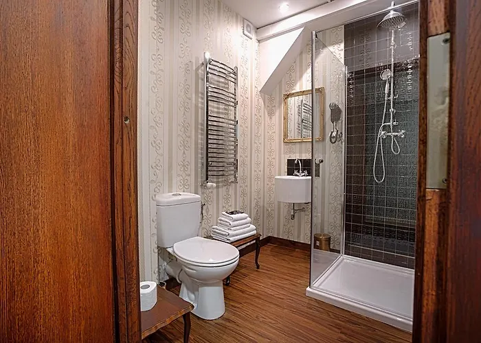 Matejki 8 4* שצ'צ'ין