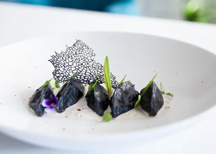 מלון דירות Matejki 8 4*